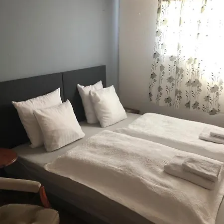 Grenaa Bed And Breakfast Couette-café *